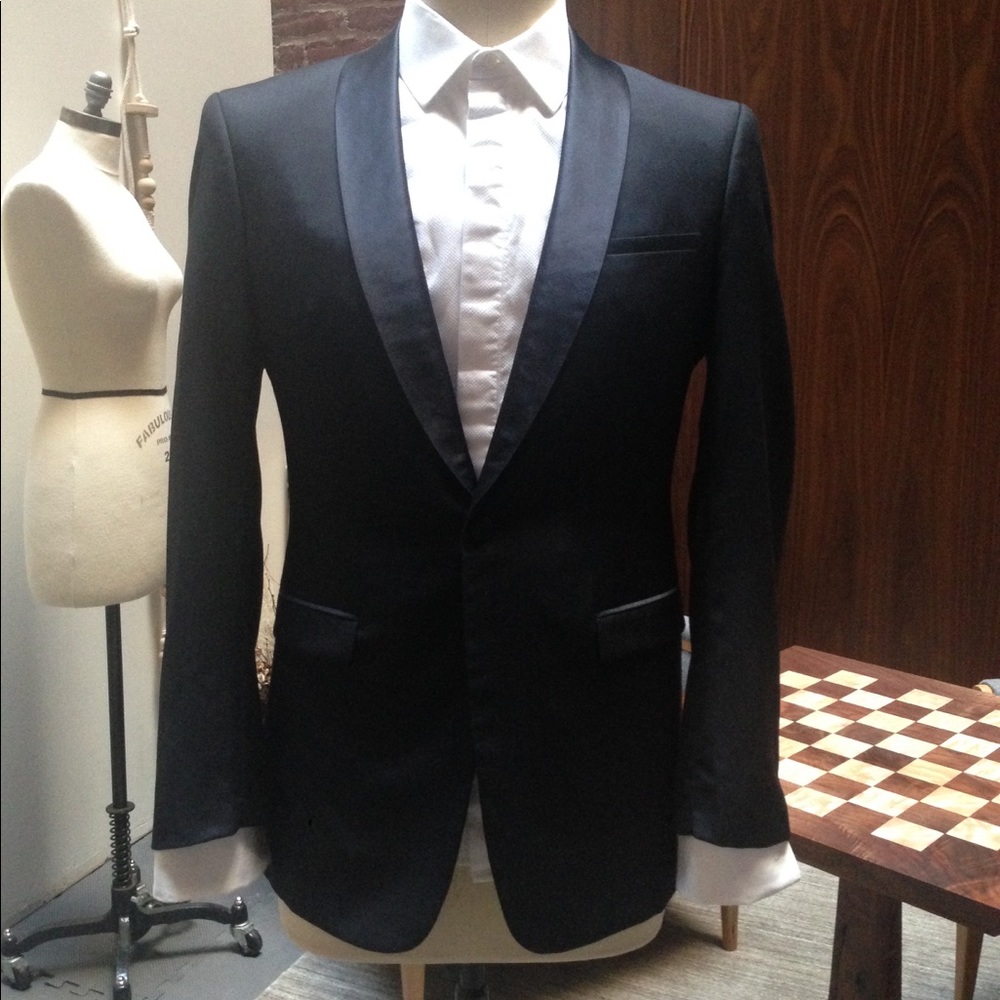 Mens' size 38 silk shawl collar Tuxedo